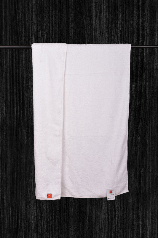 Premium White Bath Towel -550 GRAMS